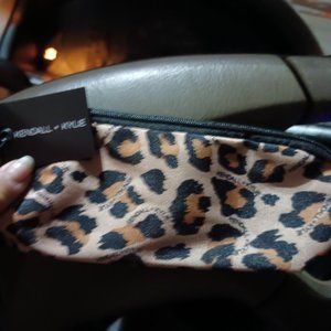 Kendall and Kylie mini makeup bag